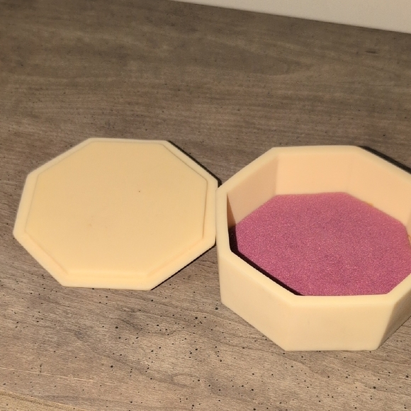 Vintage Kathy Ann Trinket Box with Floral Accents - Picture 4 of 7